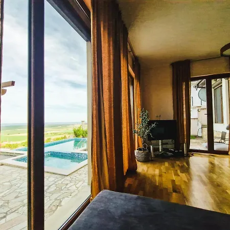 Panorama *